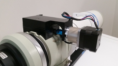 Focuser with motor